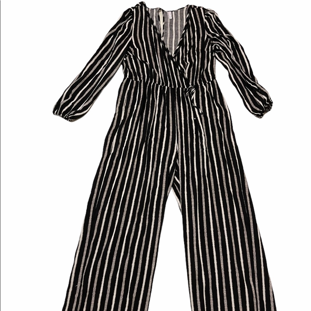 Xhilaration long sleeve romper